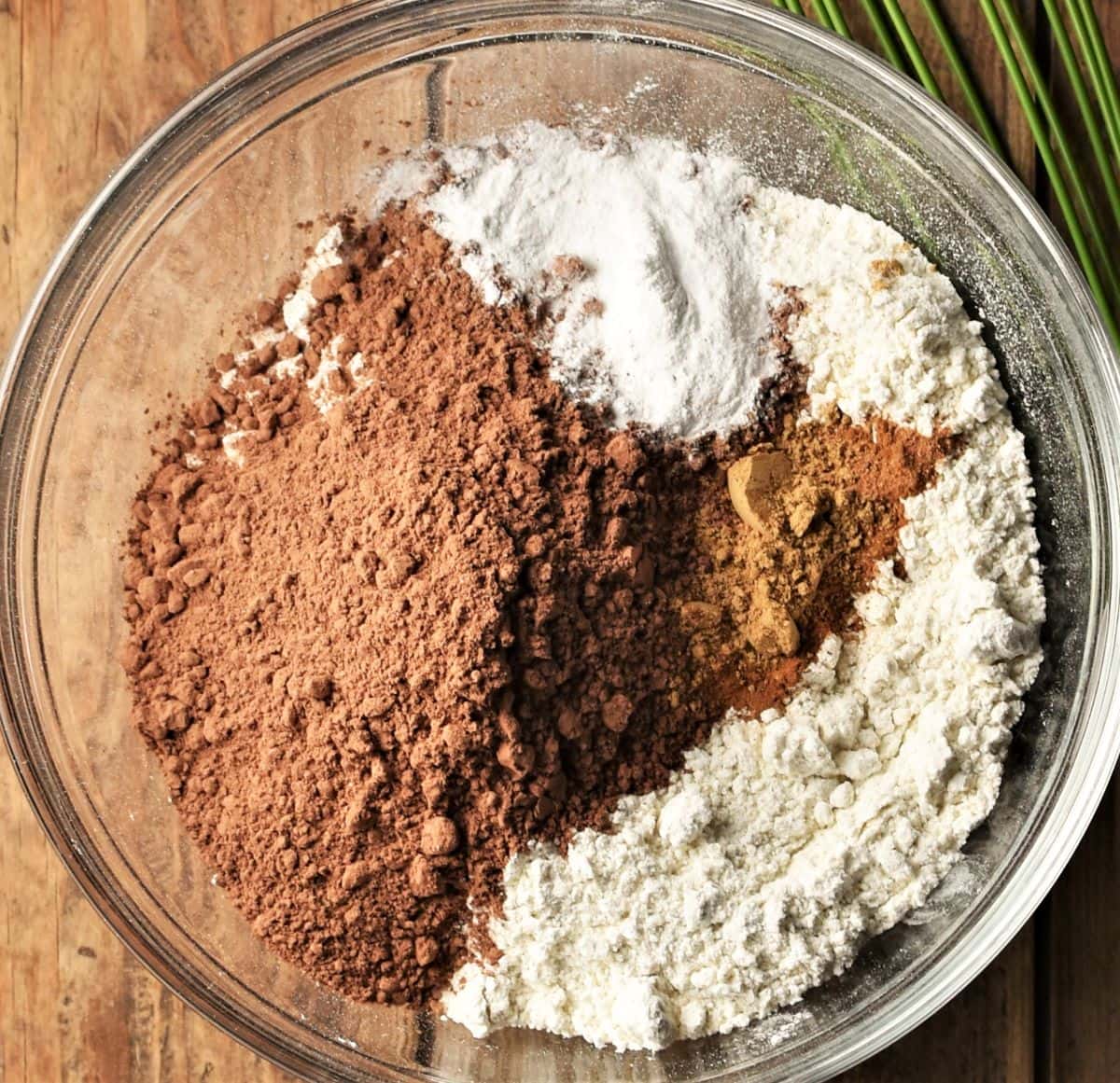 Flour, cocoa powder and spice in mixing bowl.