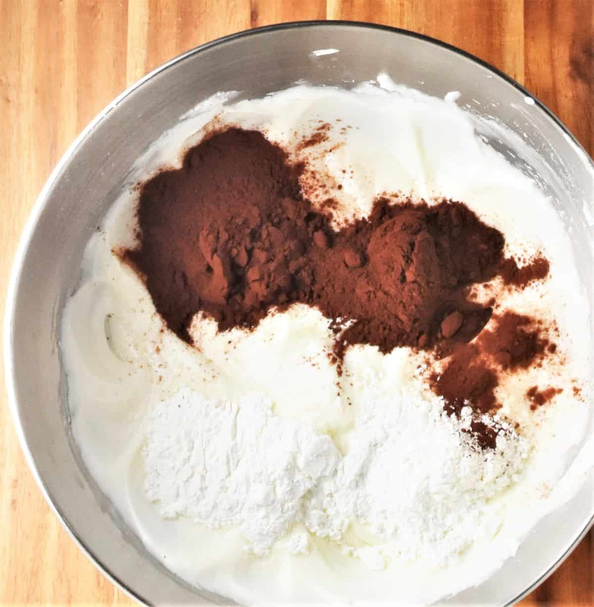 Cheese mixture with flour and cocoa.