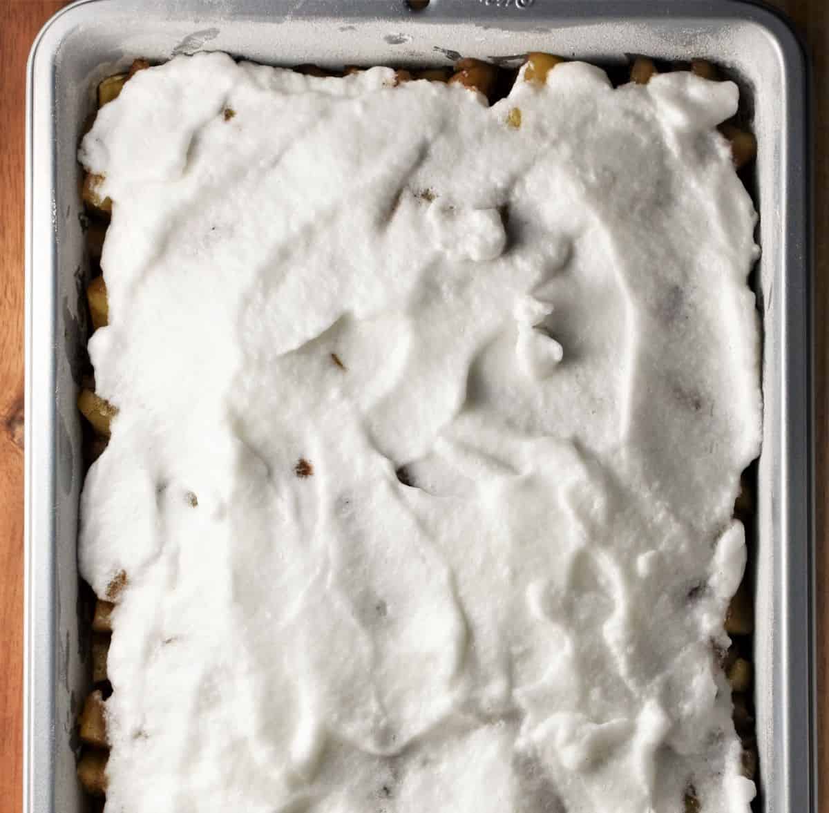 Meringue layer for Polish apple cake.